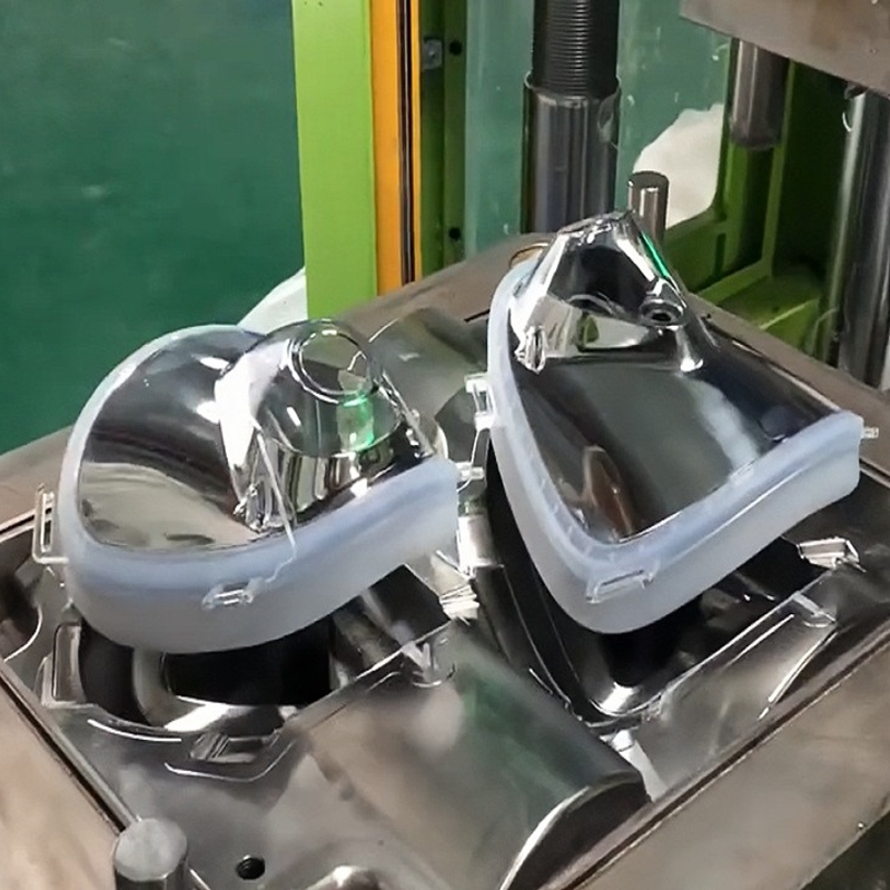 LSR Injection Molding vs HCR Injection Molding4