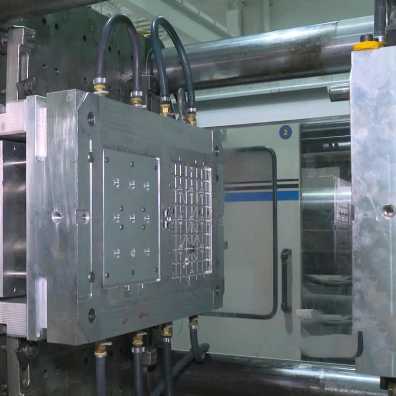 Advanced Thermoset Injection Molding Techniques for Rubber and Elastomeric Components4