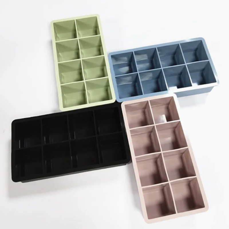 High Quality Silicone Square Ice Cube Trays with Custom Logo Manufacturing4