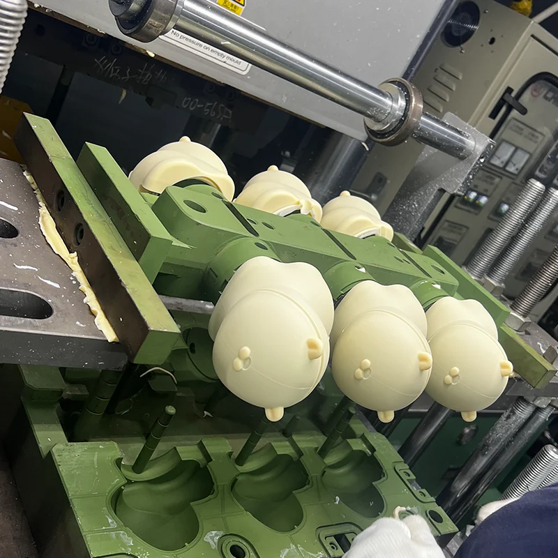 siicone light compression molding